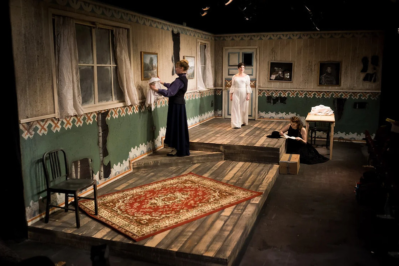 Three Sisters Image 2